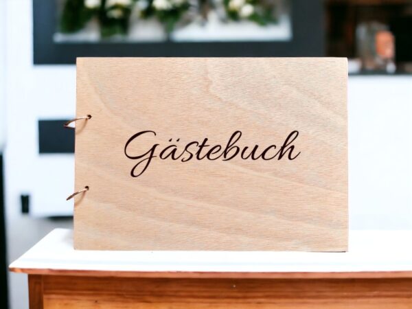 Holzcover-Buch Historia